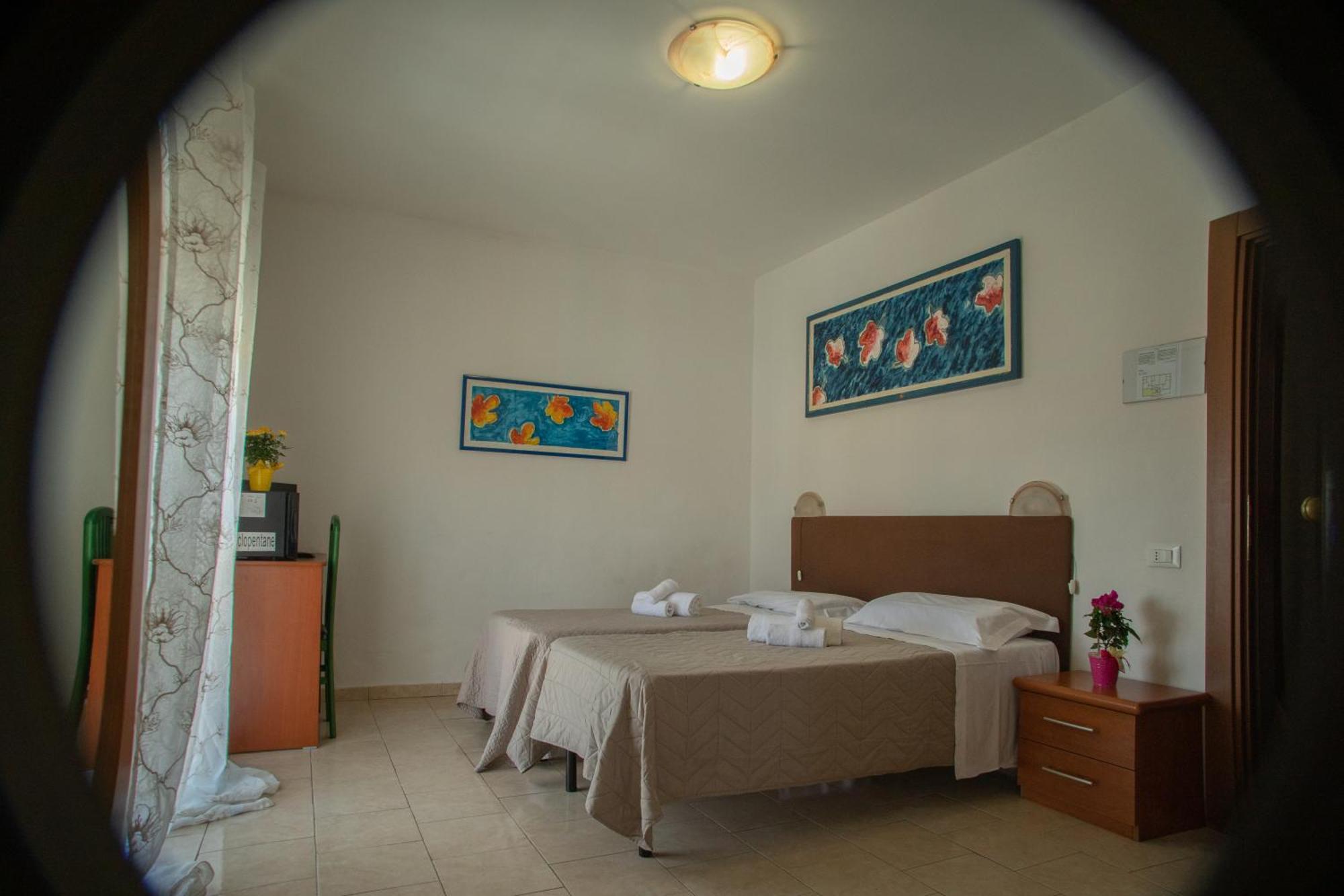 Hotel Ariston ปีออมบีโน ภายนอก รูปภาพ