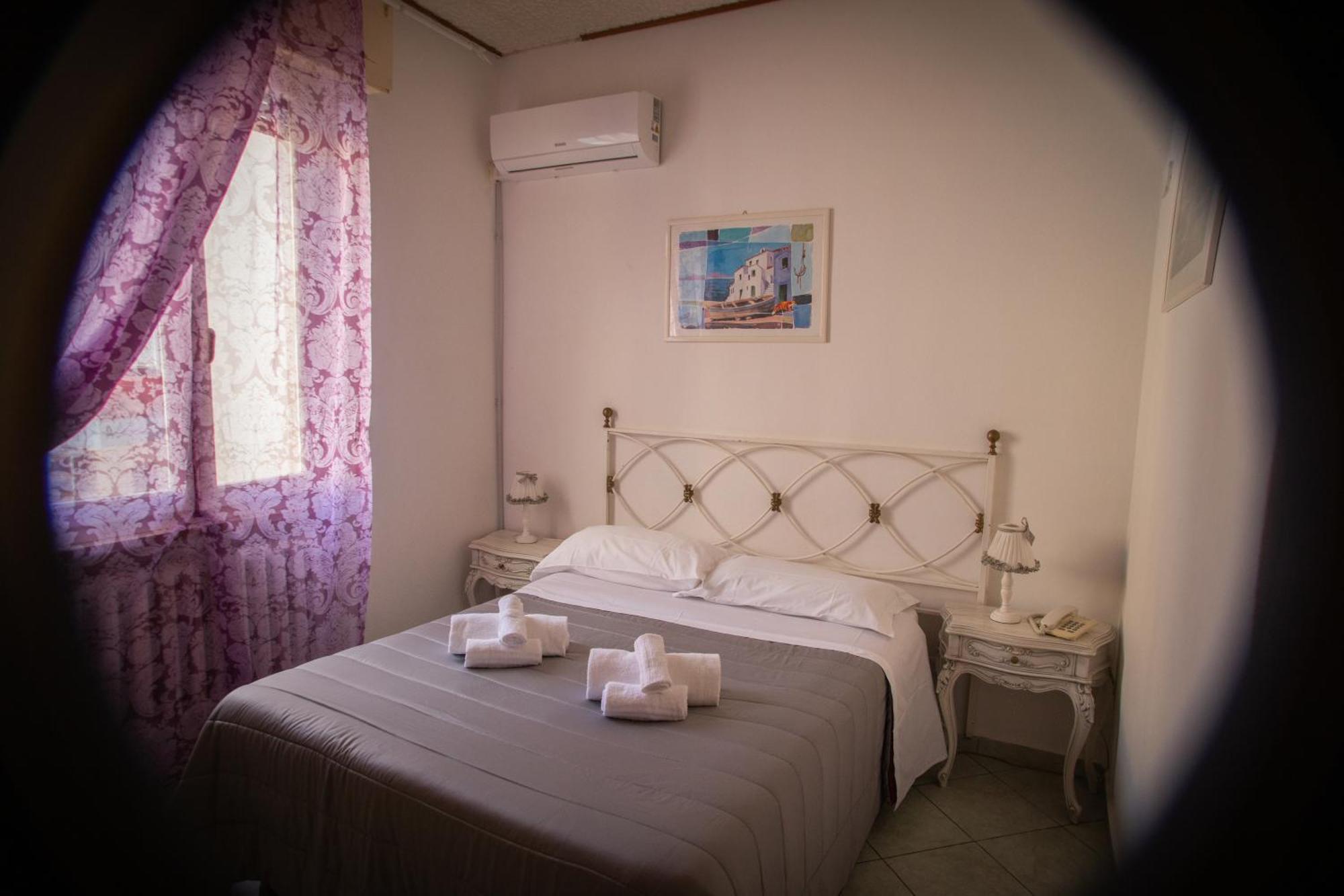 Hotel Ariston ปีออมบีโน ภายนอก รูปภาพ
