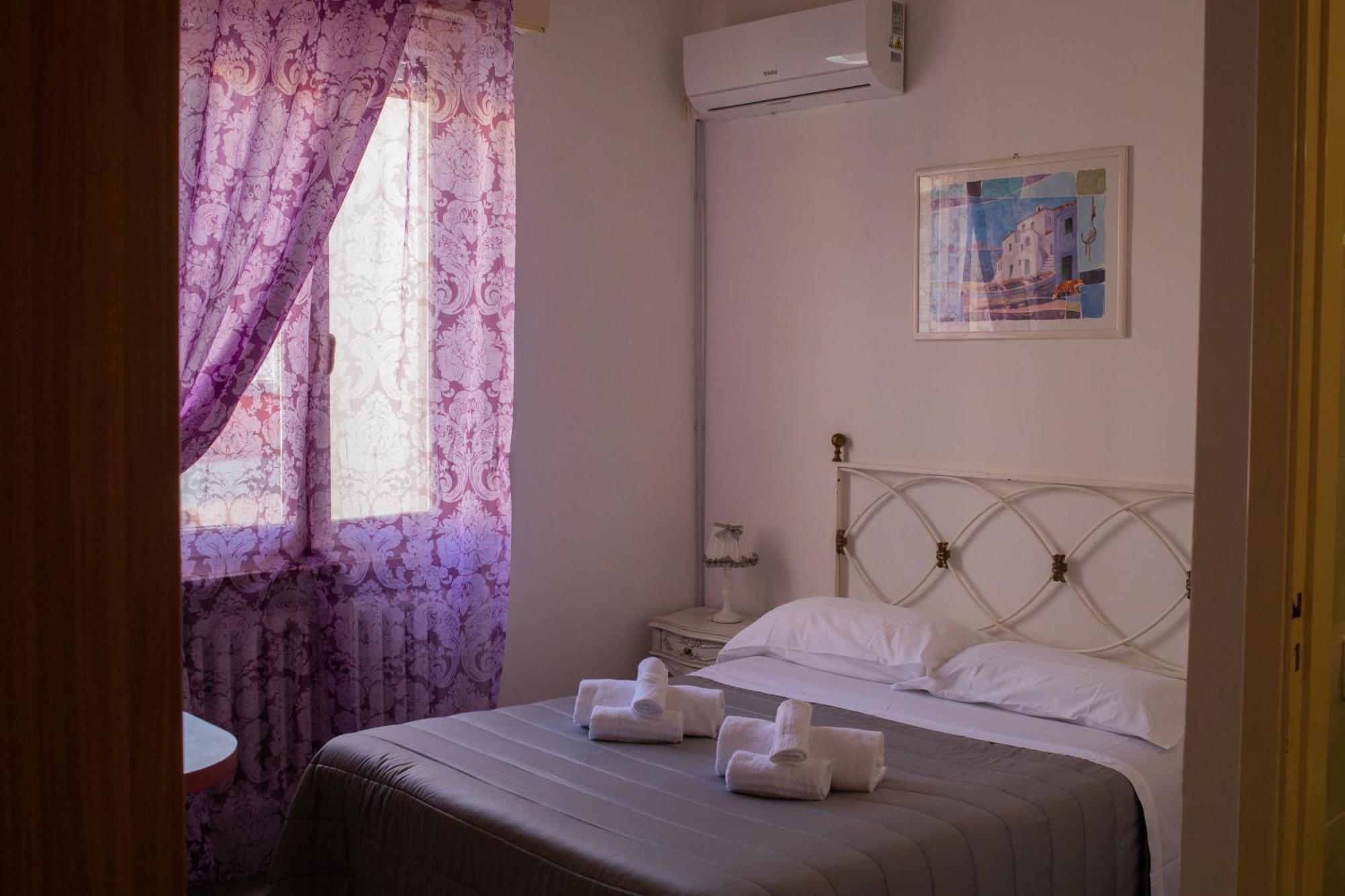 Hotel Ariston ปีออมบีโน ภายนอก รูปภาพ
